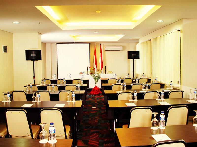 Готель Sahid Mutiara Karawaci Тангеранг Екстер'єр фото